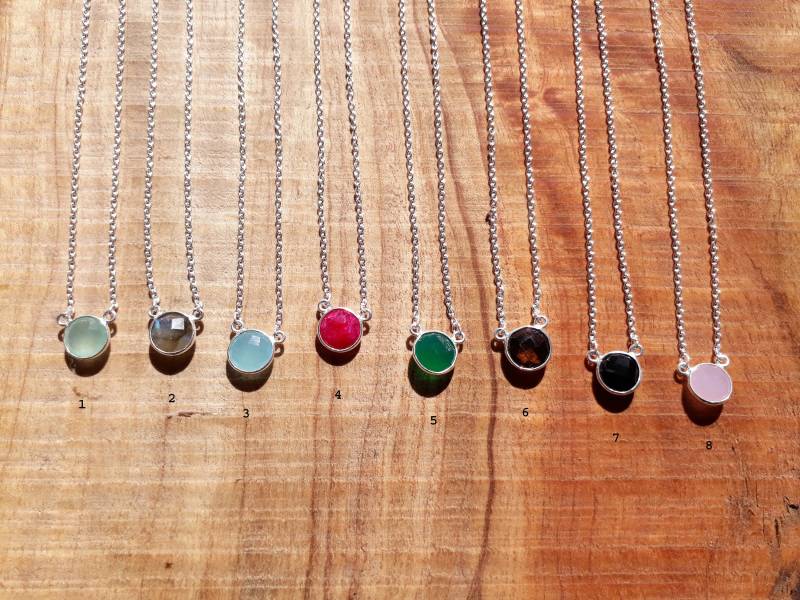 Natürliche Edelstein-Halskette, 925 Sterling Silber Lünette Setted Layering Halskette, 8 Mm Runder Edelstein, Birthstone Handgemachte Für Mädchen von Gemfindingworld