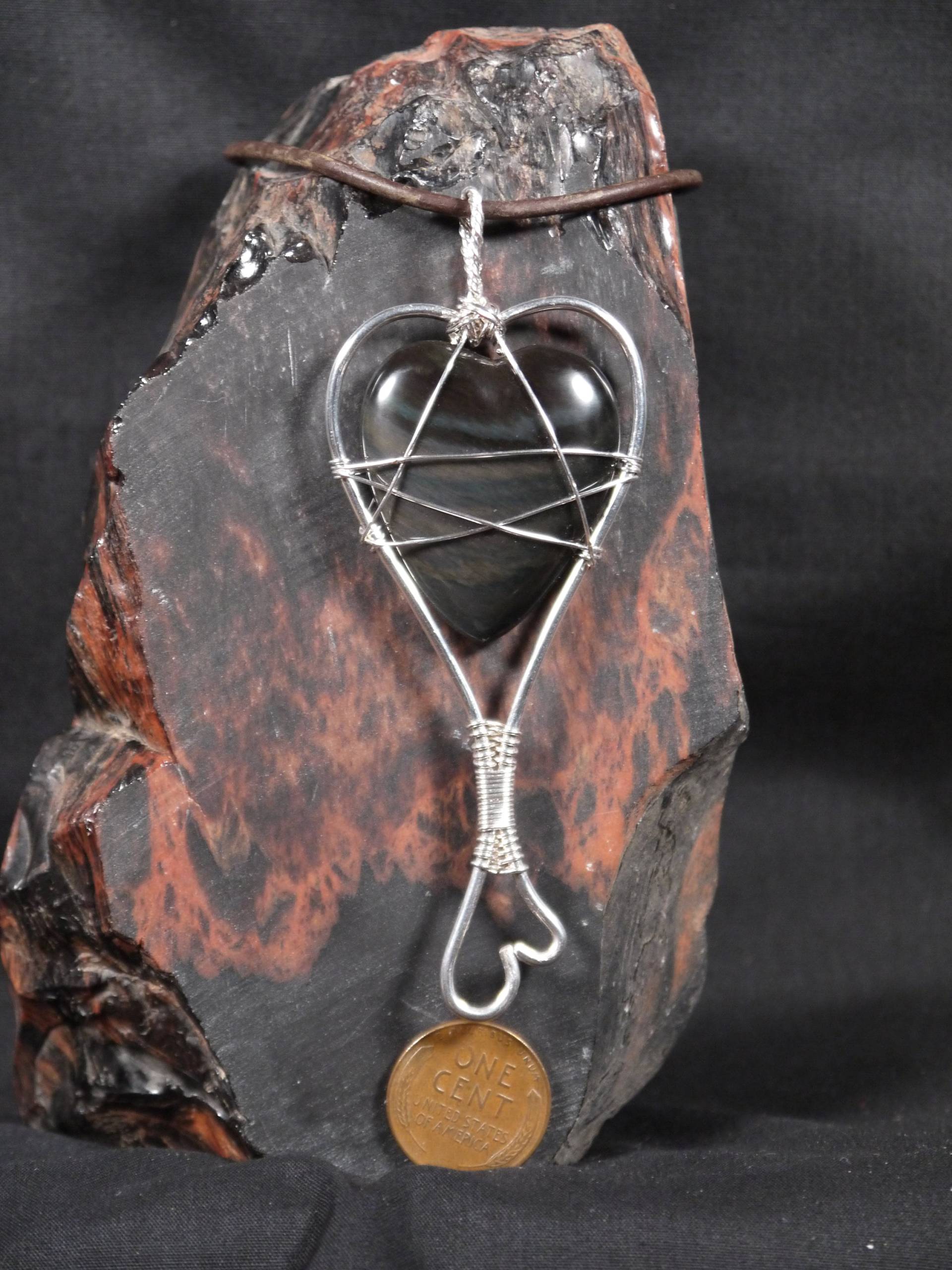 Dunkelherz Schlüssel von Gemforgejewelry