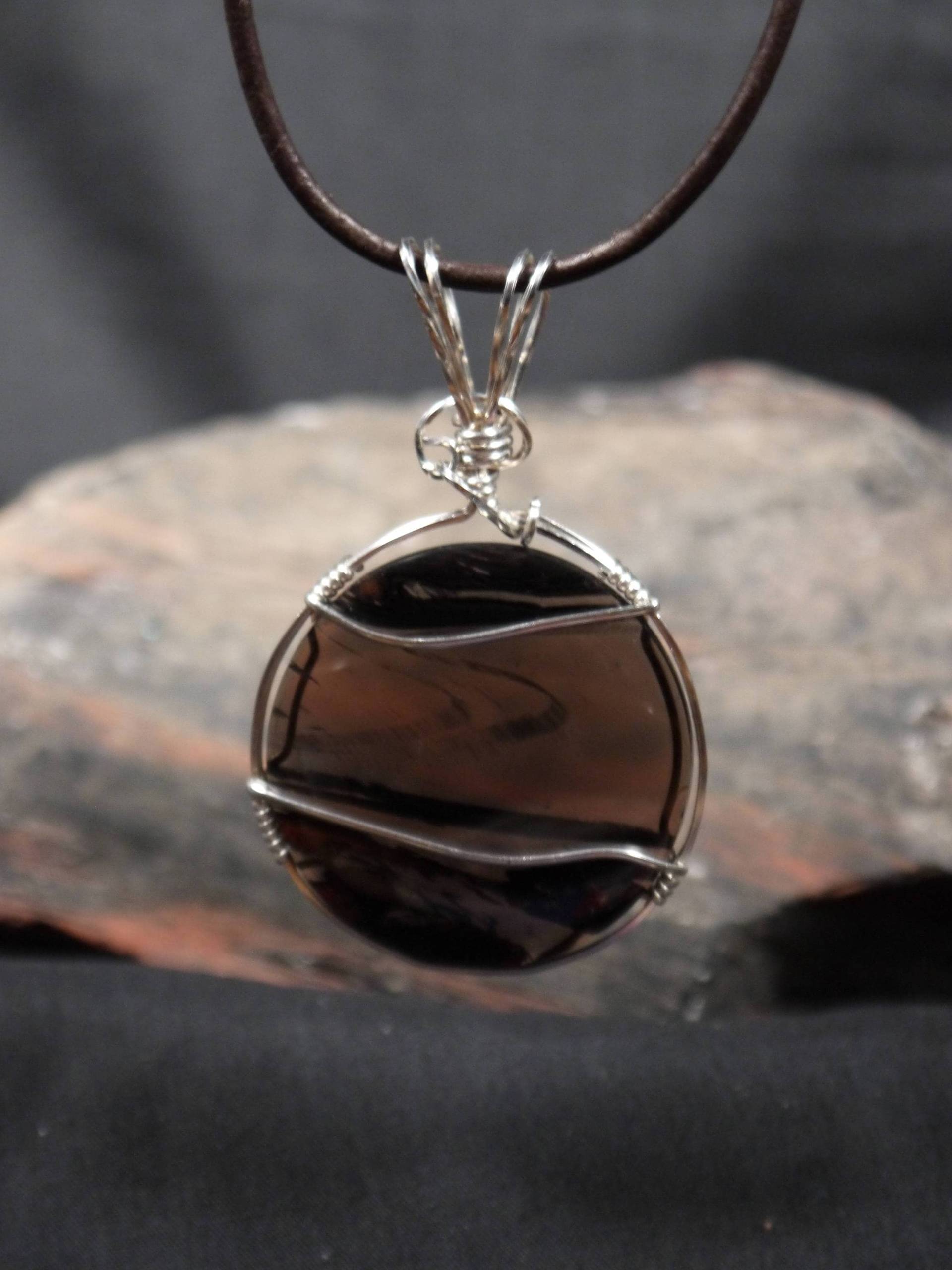Dunkelwind von Gemforgejewelry
