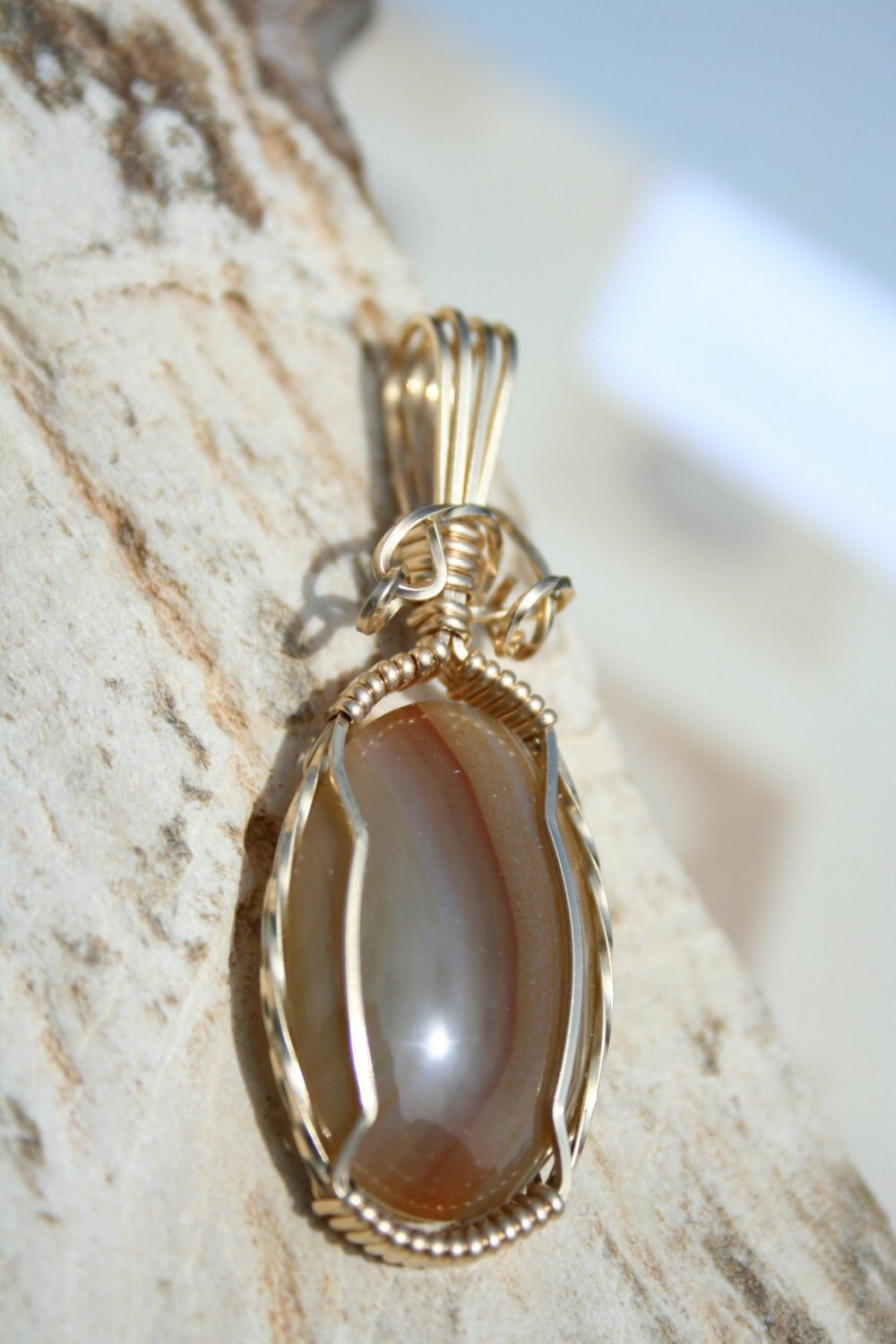 Karneol Streifen Anhänger von Gemforgejewelry