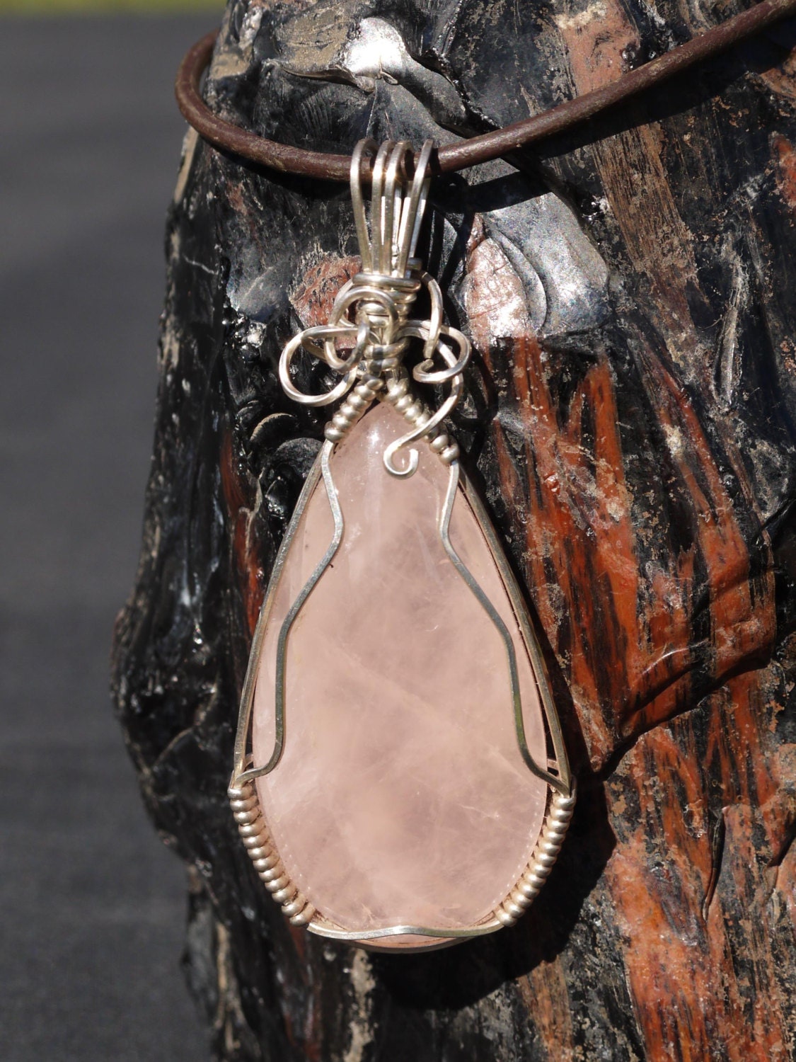 Rosenquarz Tropfen von Gemforgejewelry