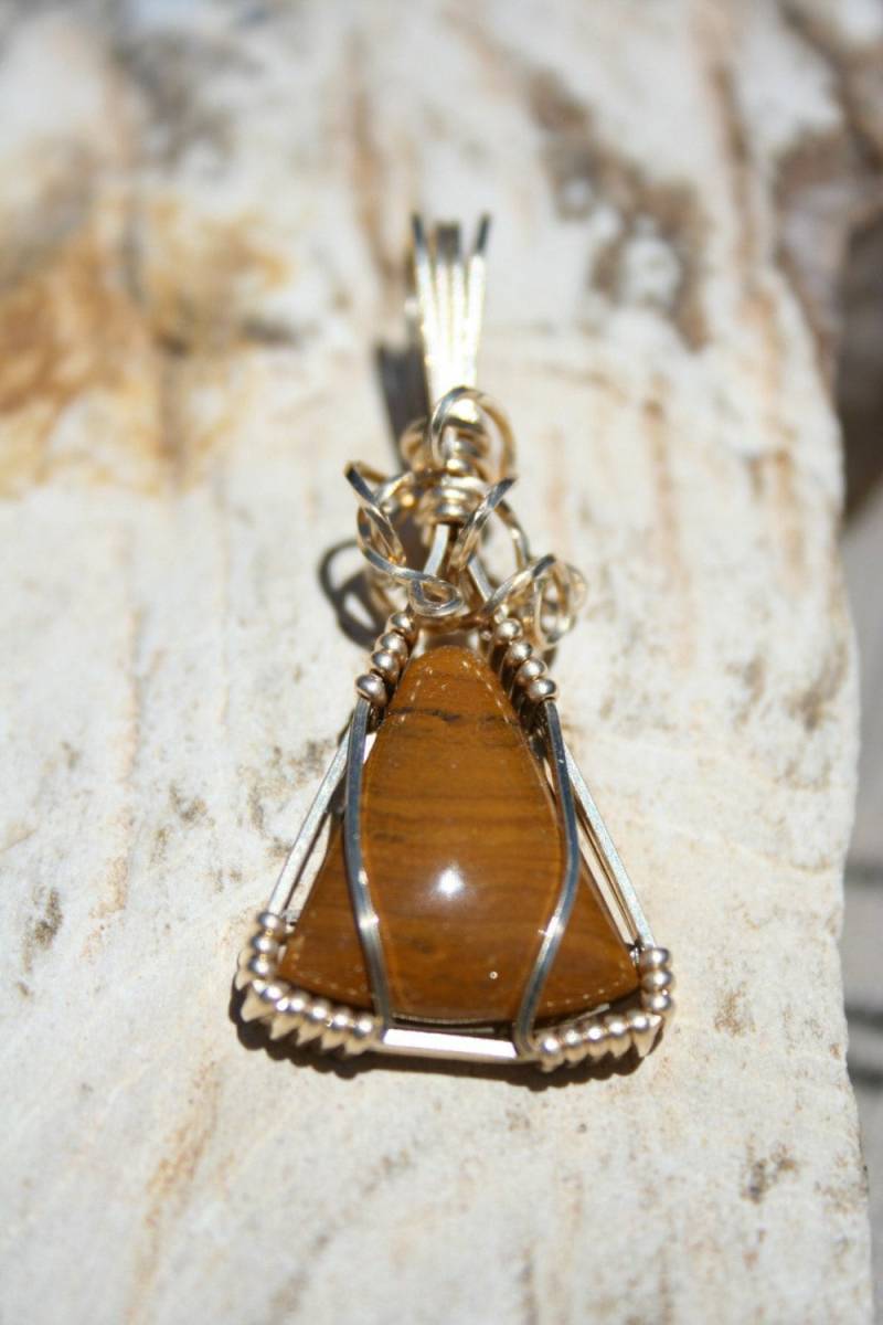 Texas Versteinertes Holz Keil Texas Versteinertes Holz Keil von Gemforgejewelry