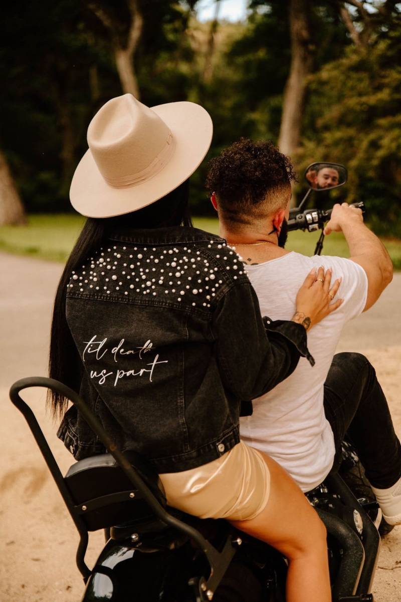Personalized Perlenbraut Denim | Mrs Brautjacke Maßgeschneiderte Hochzeits-Jeansjacke Braut Jeansjacke Bis Der Tod Uns Scheidet von GeminiFusion