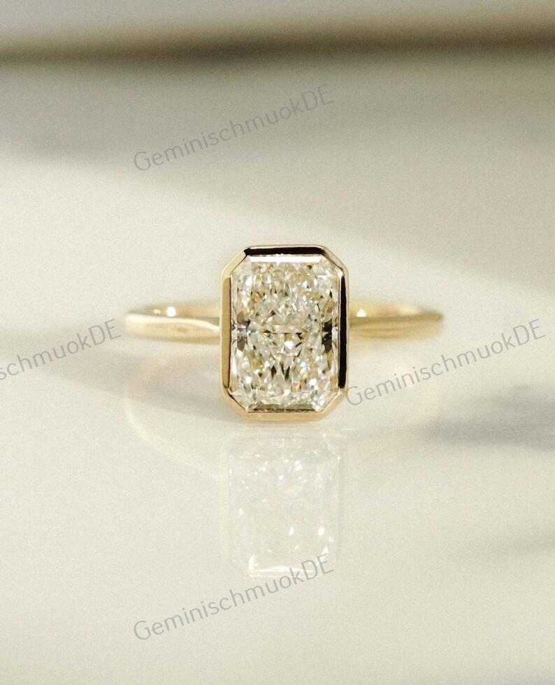 2.00 Ct Strahlender Schnitt Laborgewachsener Diamant Solitär Verlobungsring 18K Gelbgold Zierliche Lünette Abstecken Hochzeitsvorschlag Diamantring von GeminischmuckDE