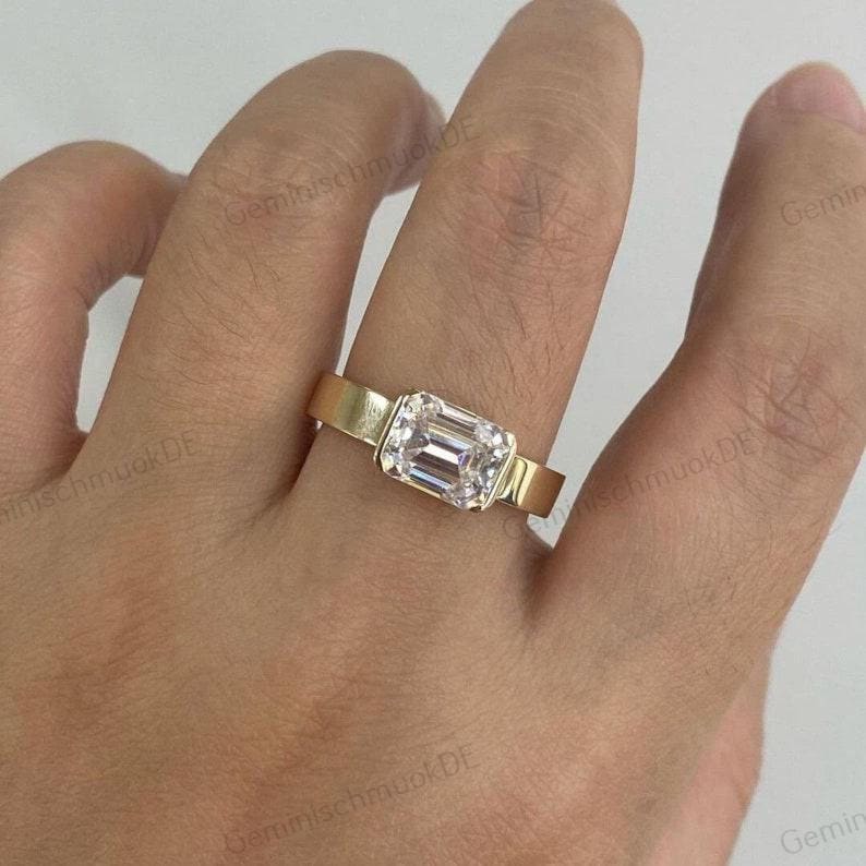 2.0Ct Smaragdschliff Bezel Set Ring/step-Cut Ost-West-Ring 14K Gelbgold Über Verlobungsring Versprechensring Geschenk Für Sie von GeminischmuckDE