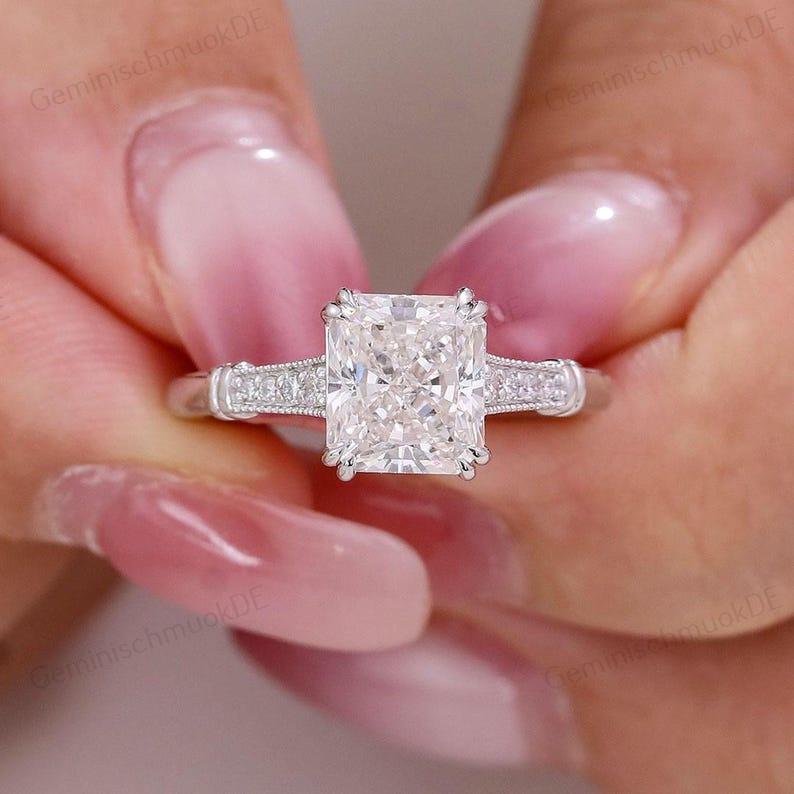2.50 Ct Diamant-Verlobungsring Vintage Inspirierter Brautring, Weißgoldband Mit Akzentdiamanten, Elegantes Hochzeitsschmuckgeschenk von GeminischmuckDE