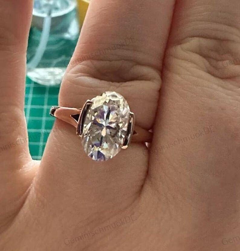 2.50Ct Oval Cut Lab Gewachsen Cvd Diamant Verlobungsring | 10/14/18K Gold Half Bezel Einstellung Solitär Hochzeit Jubiläumsring Für Ihre Frauen von GeminischmuckDE