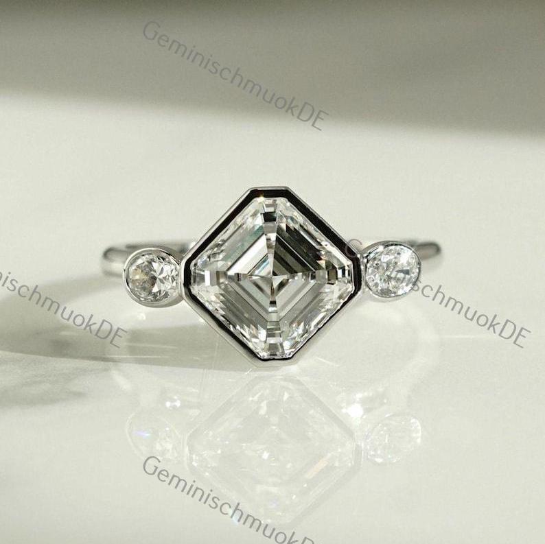 3.00 Ct Asscher Cut Lab Grown Cvd Diamant Drei Stein Verlobungsring 18K Gold 3 Side Oval Ehering Jubiläumsring Für Sie von GeminischmuckDE