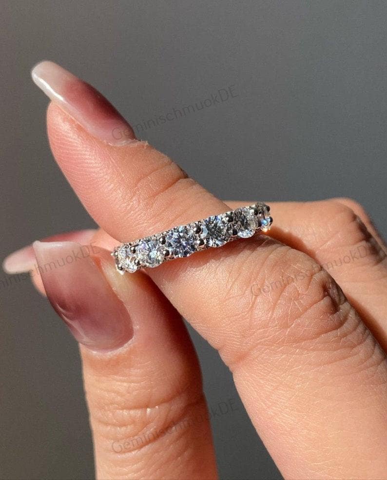 3.50 Ct Geteilter Prong Lab Grown Ehering Mm Rundschnitt Farblos Labgren Band Voll Eternity Stapelring Damen Geschenkring von GeminischmuckDE