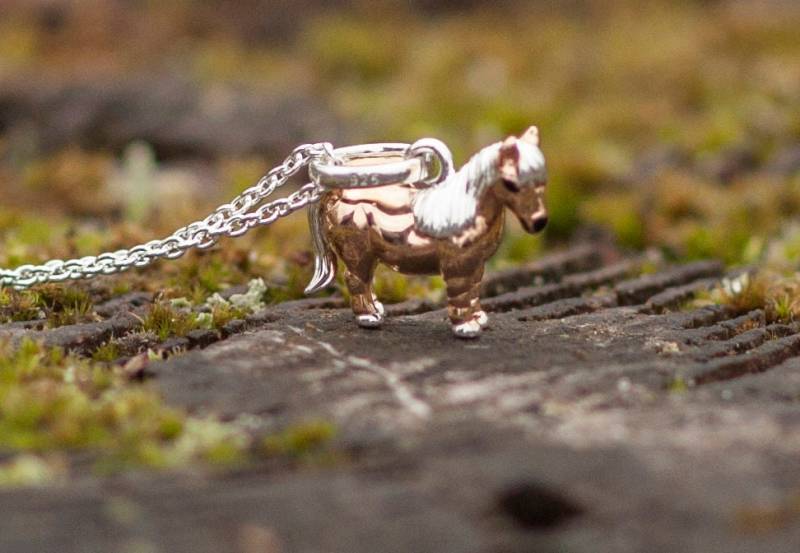 Silber Und Rose Gold Shetland Pony Anhänger - Sterling Verstellbare Kette Silber Und Rose Gold Shetland Pony Anhänger - Sterling Verstellbare Kette von GemmaJJewellery