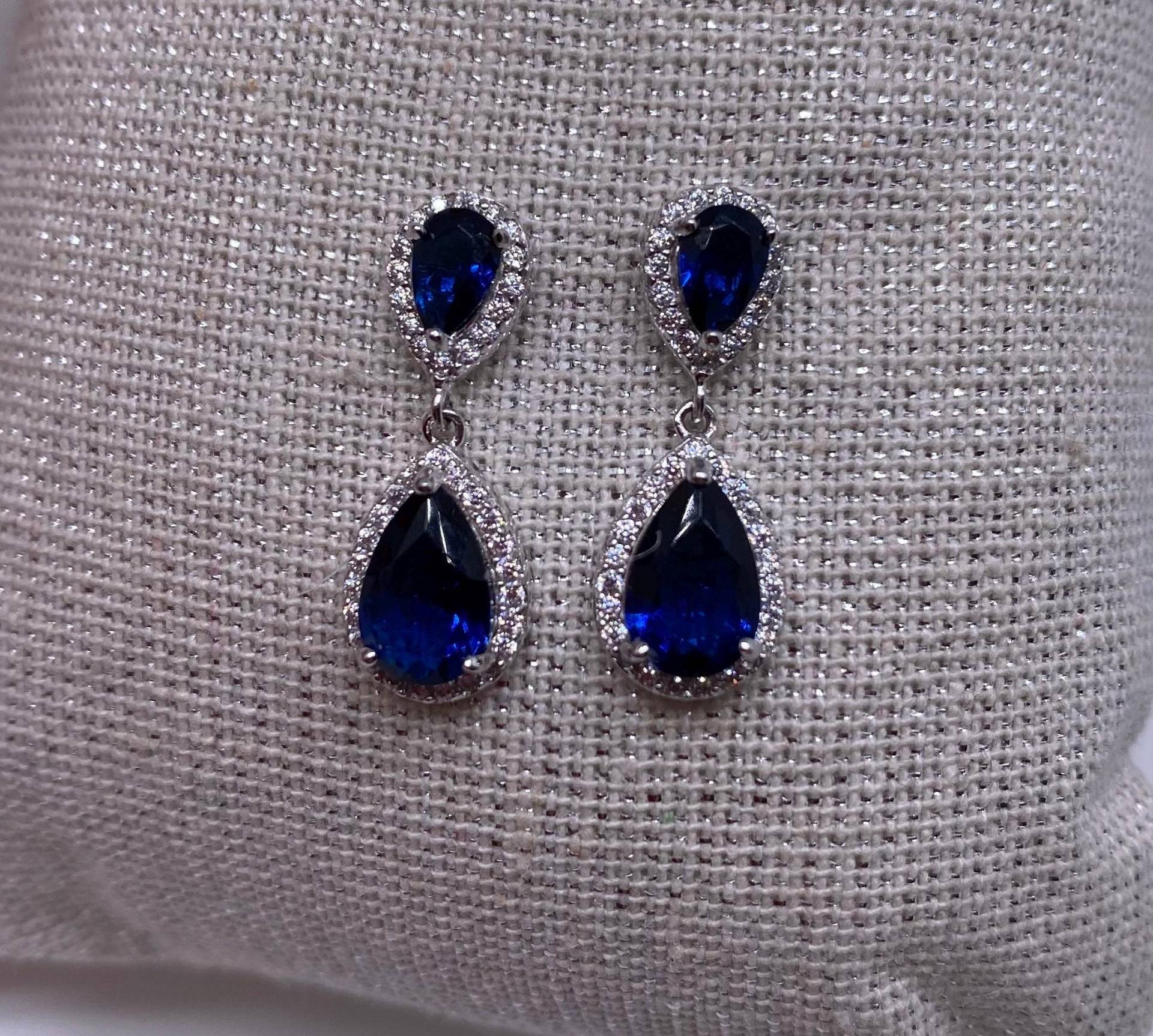 Elegante Silberne Und Blaue Ohrringe, Massives 925Er Silber, Schöne Qualität, Geschenkidee Für Frauen, Schneller Versand von GemmaLaureJoaillerie