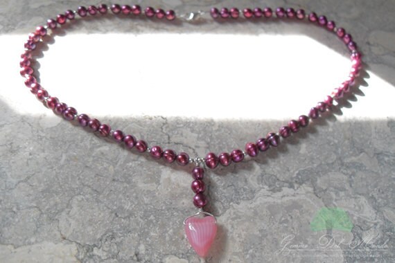 Cranberry Perlen Und Cristal Herz Halskette Cranberry Perlen Und Cristal Herz Halskette von GemmeDelMondo