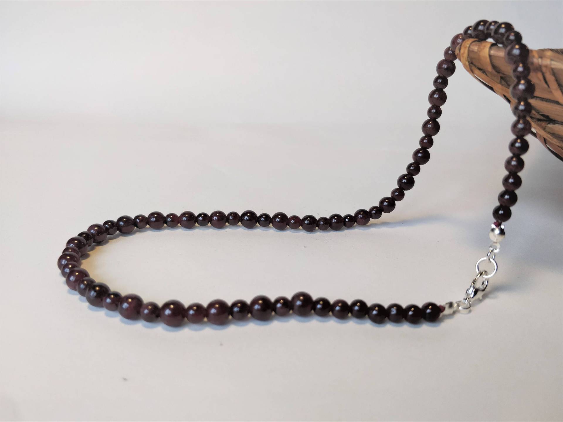 Echte Granatkette | 3-4 Mm Und 5-6 Perlen. Männlich Oder Weiblich. Halbedelstein. Halsband, Lange Halskette, Oper, Länge Nach Wahl Echte Granatkette | 3-4 Mm Und 5-6 Perlen. Männlich Oder Weiblich. Halbedelstein. Halsband, Lange Halskette, Oper, Länge Nach Wahl von GemmesEnColliers