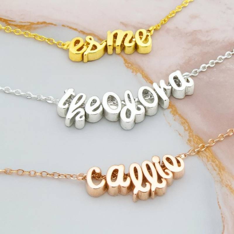 Kinder Kleinbuchstaben Schreibschrift Name Halskette, Blumenmädchen Geschenk Schmuck, Mädchen Personalisierte Geschenke von Gemnotic