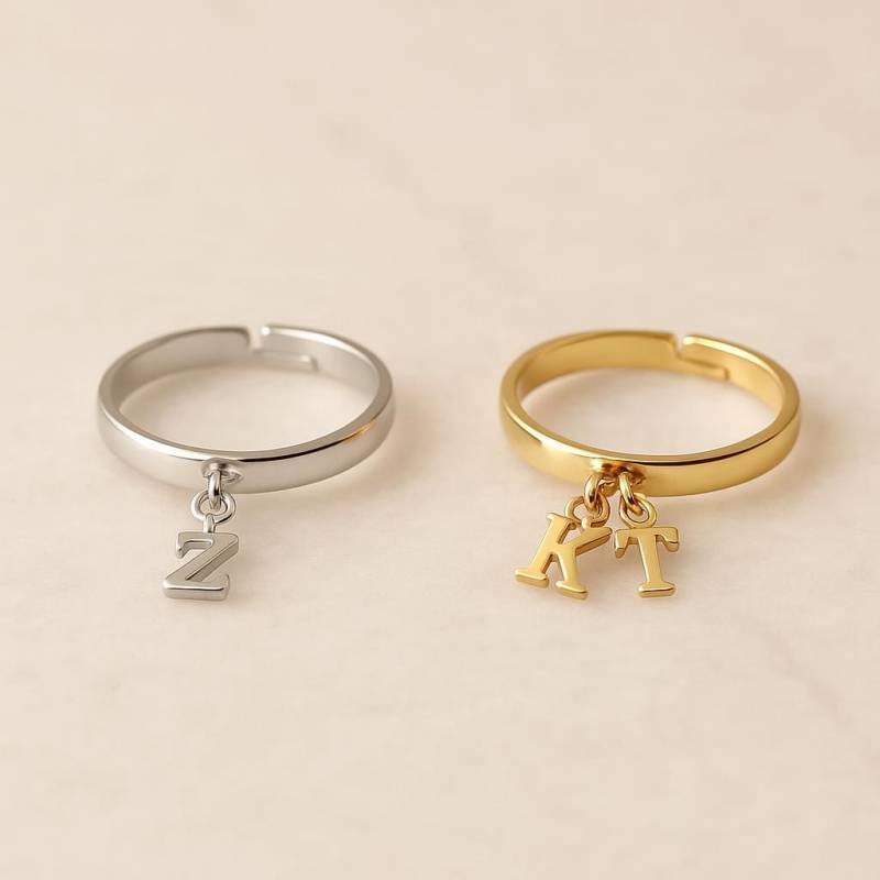 Zarter Ring // Kleiner Personalisierter Verstellbarer Ring, Versilbert Oder 16K Vergoldet Buchstabenring Brautjungfer Geschenk Für Die Beste Freundin von Gemnotic