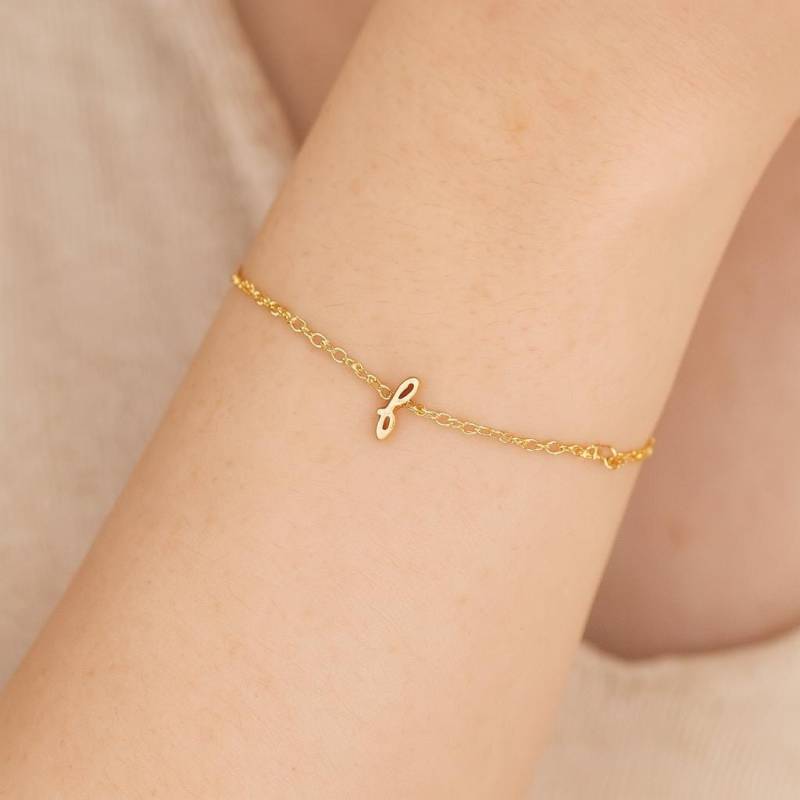 Zierliches Silber Gold Roségold Kleinbuchstaben Schreibschrift Anfangsarmband, Monogramm Armband, Personalisierte Brautjungfer Hochzeitsschmuck von Gemnotic