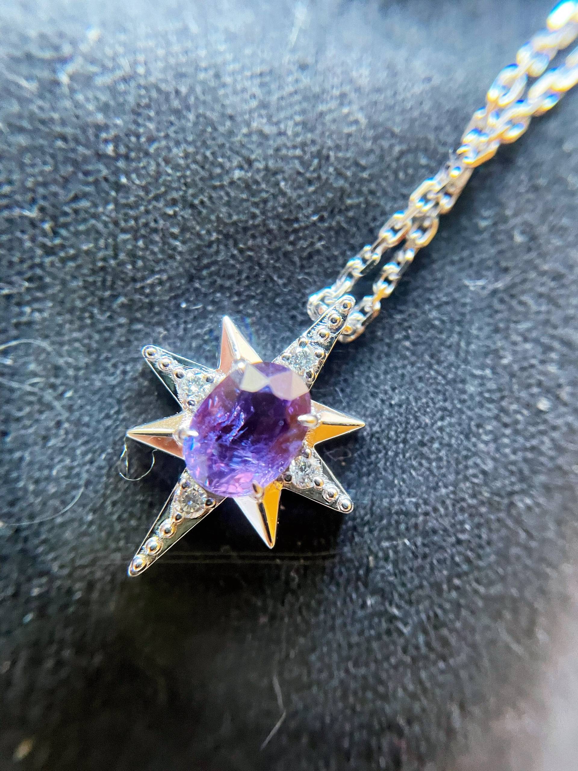 18K Weißgold Purpurroter Saphir Diamant Sternform Anhänger - Zertifizierter Natürlicher Mogok von GemofArt