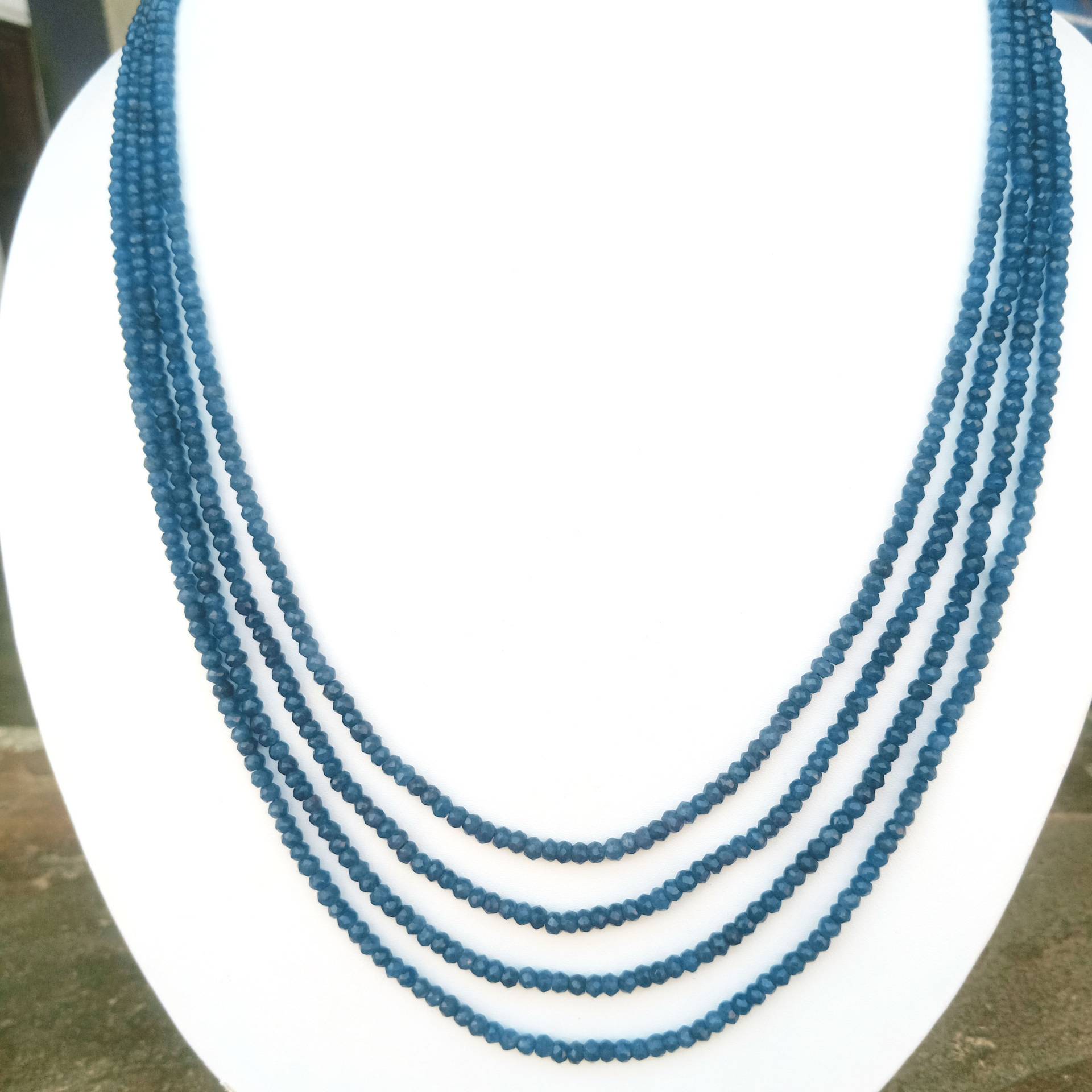 Natur Blaue Saphir Kette ~ 26 Zoll~~ Facettierte Rondell Perlen ~~ 4 Stränge ~~4 Mm Strang Halskette Natur Blaue Saphir Kette ~ 26 Zoll~~ Facettierte Rondell Perlen ~~ 4 Stränge ~~4 Mm Strang Halskette von GemsBeadStore