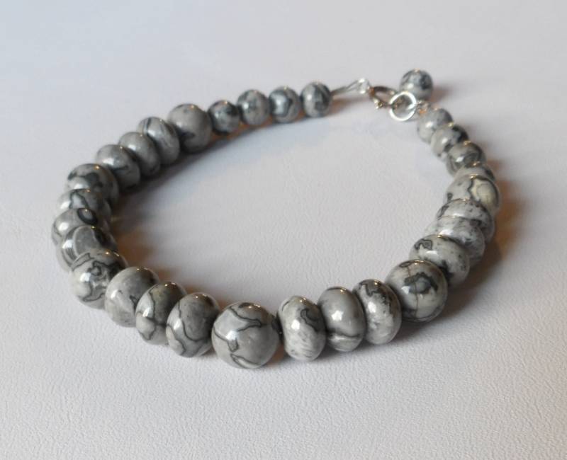 Graue Jaspis Armband Graue Jaspis Armband von GemsByMaz