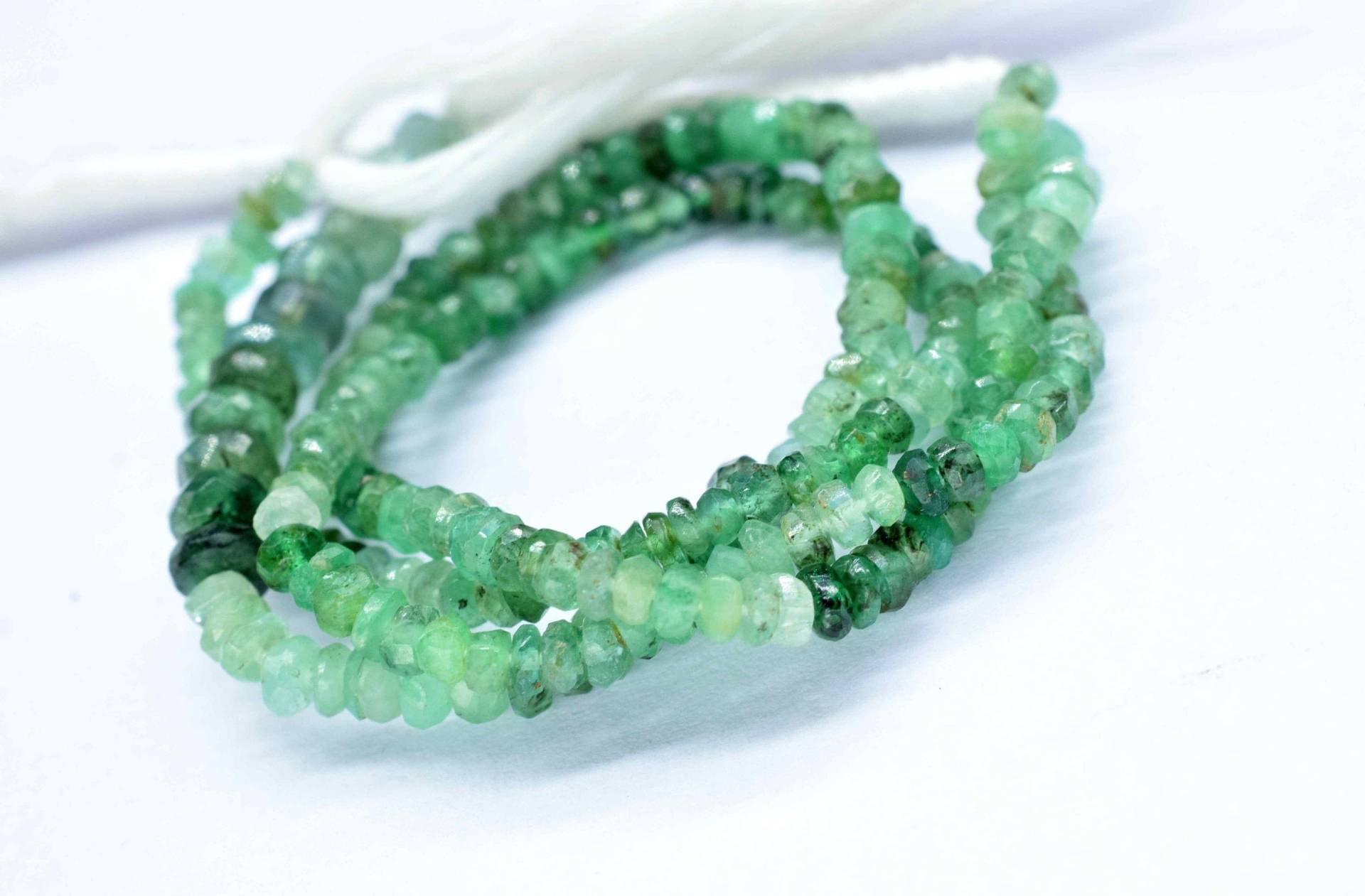 Aaa Smaragd Facettierte Rondell Perlen, Schattierte 3mm Bis 4mm Größe von GemsCreationINC