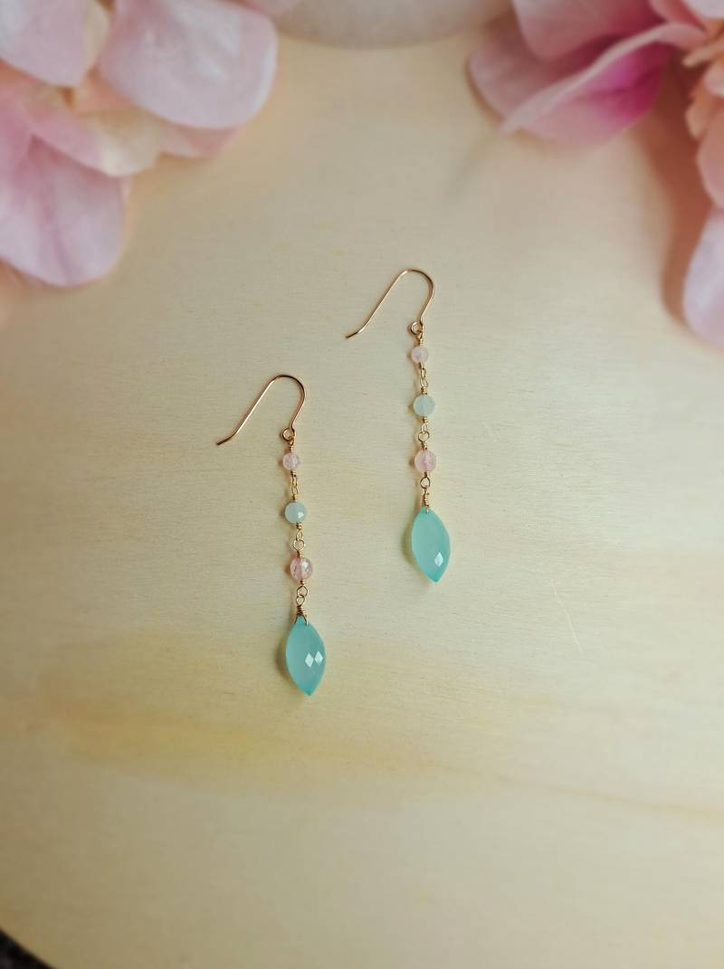 14K Gold-Filled Aqua Chalzedon Ohrringe Mit Achat, Opal Und Morganit von GemsJewelsbyAnni
