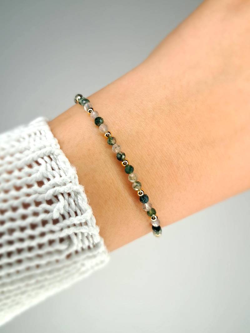 Moosachat-Perlenarmband Mit Vergoldeten Akzenten von GemsJewelsbyAnni