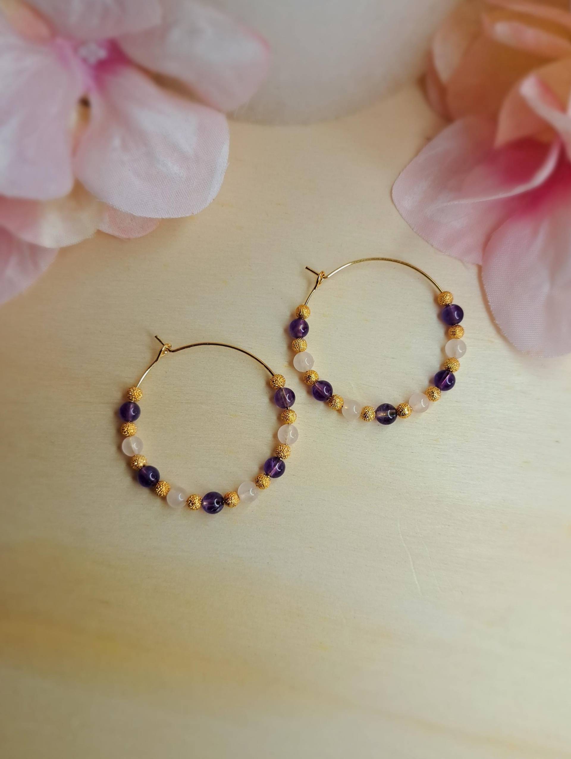 Vergoldete Creolen/Hoops Mit Amethyst Und Rosenquarz Vergoldete Creolen/Hoops Mit Amethyst Und Rosenquarz von GemsJewelsbyAnni