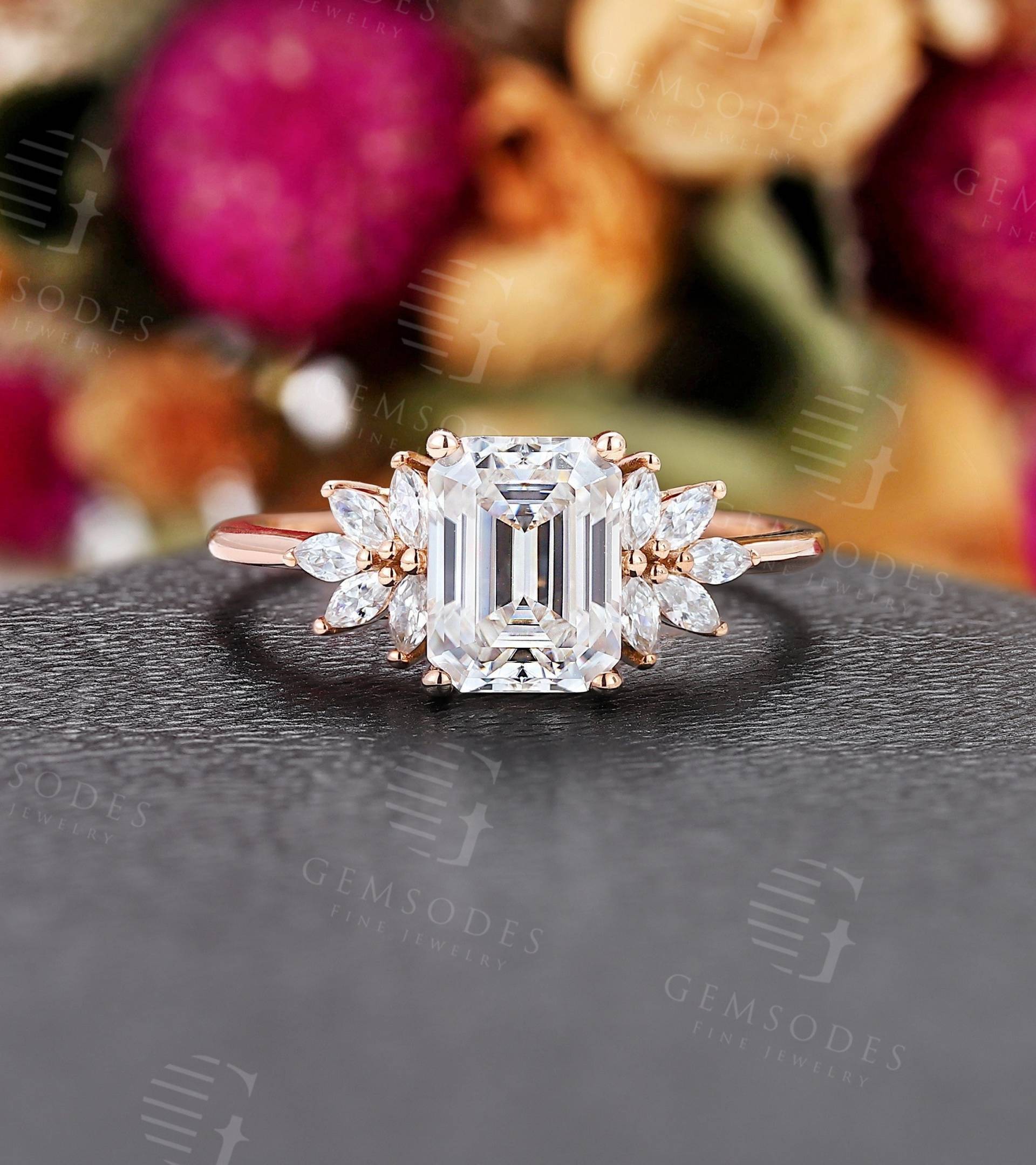 Art Deco Moissanite Verlobungsring Rosegold Smaragdschliff Cluster Ring Marquise Schliff Moissanite/Diamant Unikat Weißgold Krappenfassung von GemsOdes