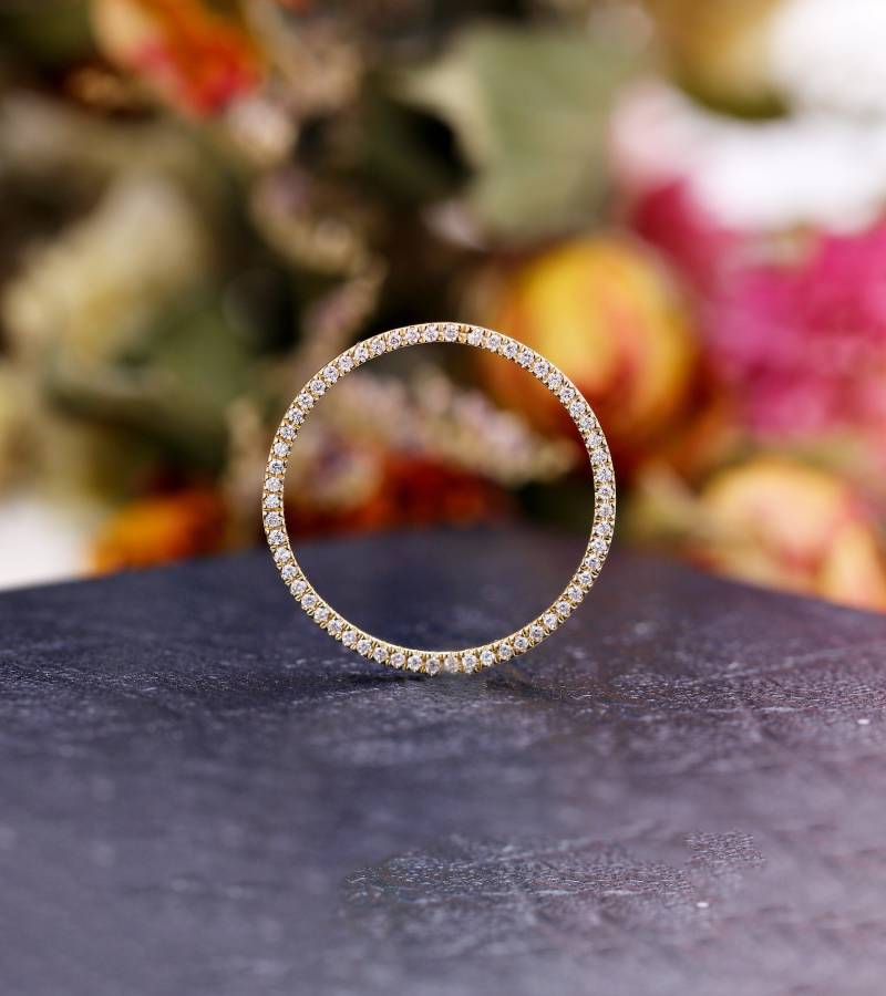 Einzigartige Rose Gold Mini Diamant Ehering, Solide 18K Frauen Täglich Tragen Micro Pave Gravur Ring Für Ihren Versprechen Jubiläumsring von GemsOdes