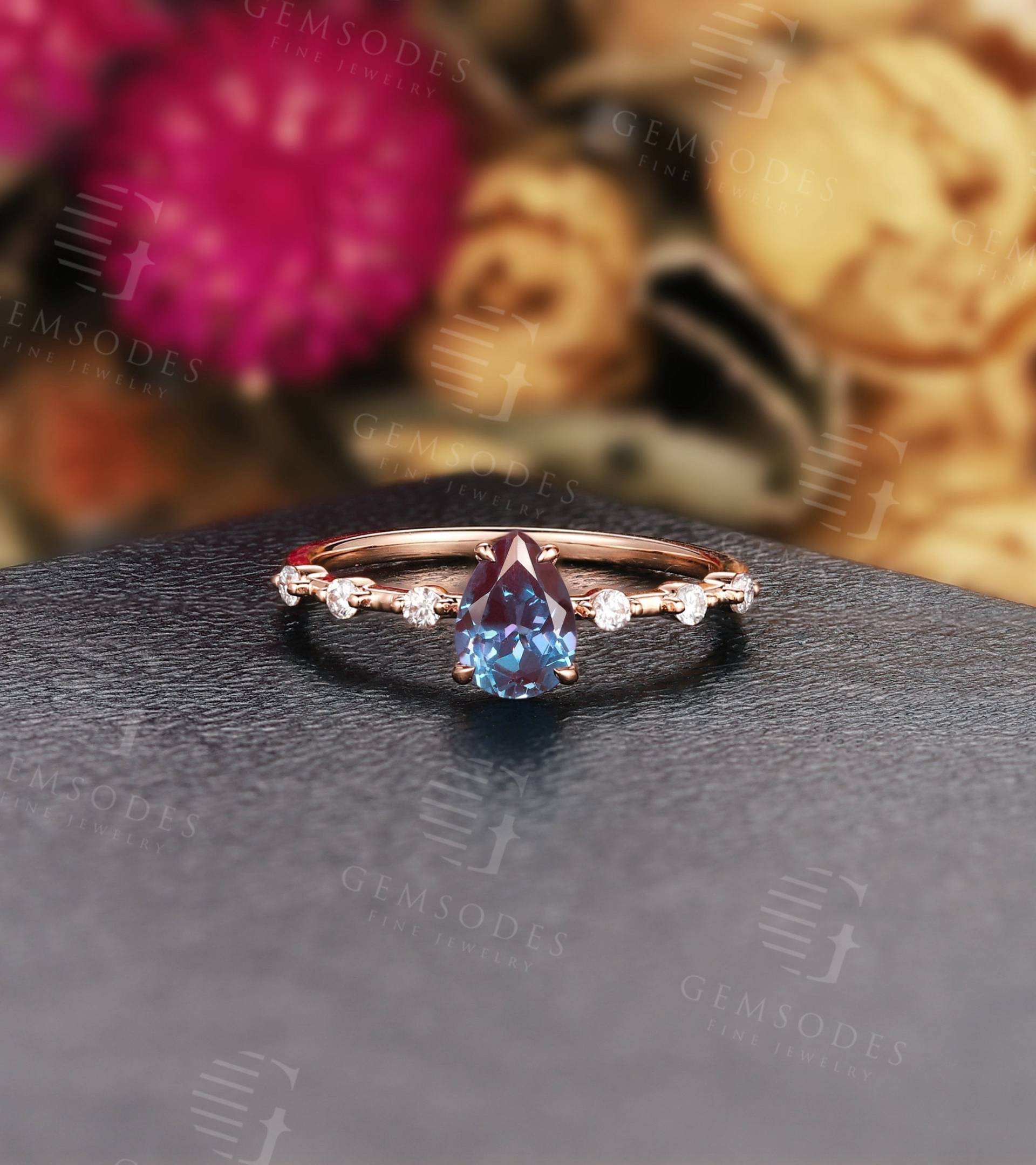 Vintage Alexandrit Verlobungsring | Art Deco Roségold Ehering Antiker Brautring Im Birnenschliff Versprechens-Jubiläums-Versprechen-Ring von GemsOdes