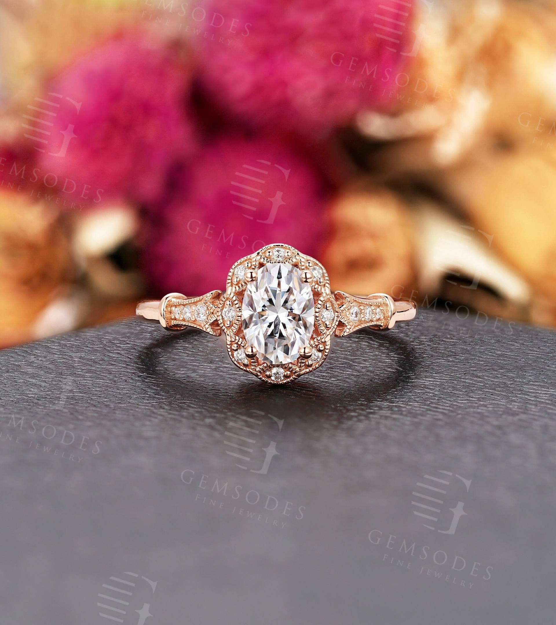 Vintage Ovalschliff Moissanite Verlobungsring Antiker Roségoldring Runder Diamantring Milgrain Floraler Ring Weißgold Krappensatz Versprechenring von GemsOdes