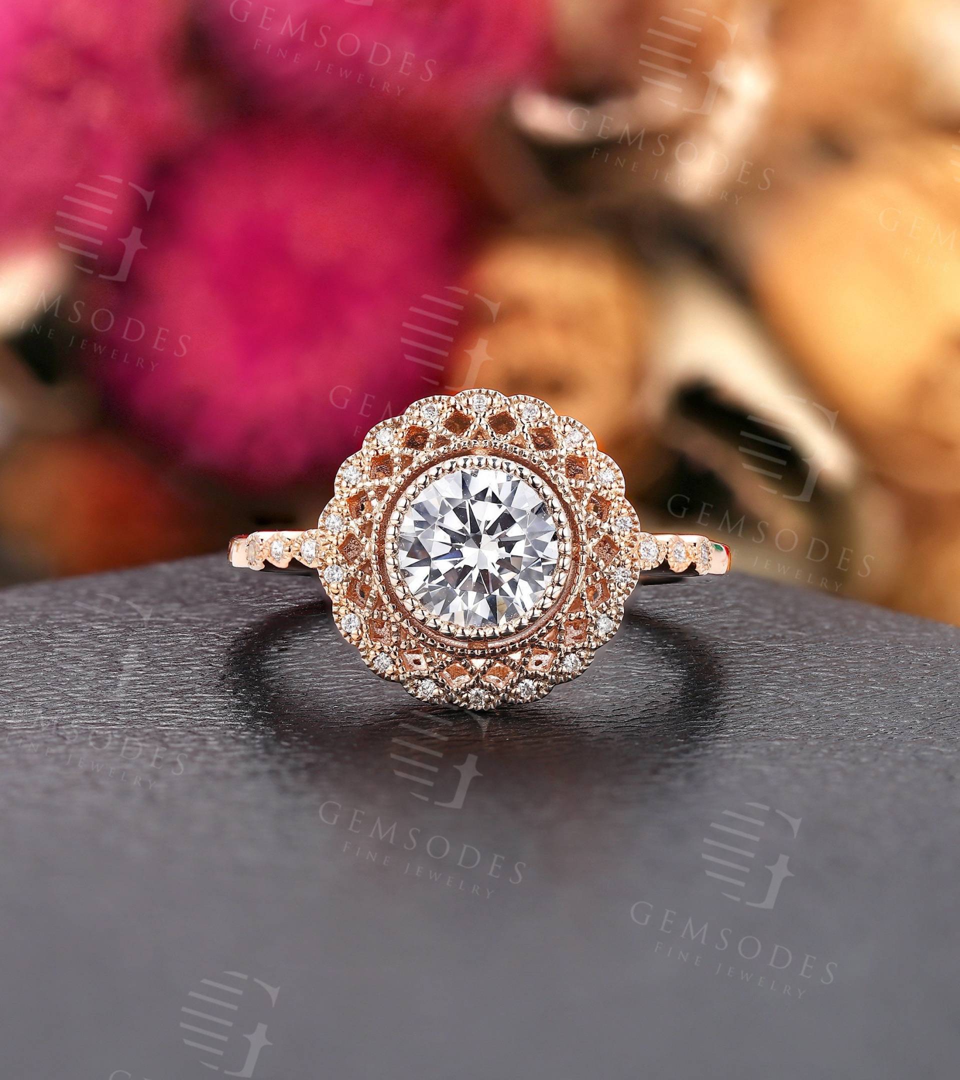 Vintage Runder Moissanit Verlobungsring Rosegold Antik Milgrain Ring Diamant Weißgold Unikat Jahrestag von GemsOdes