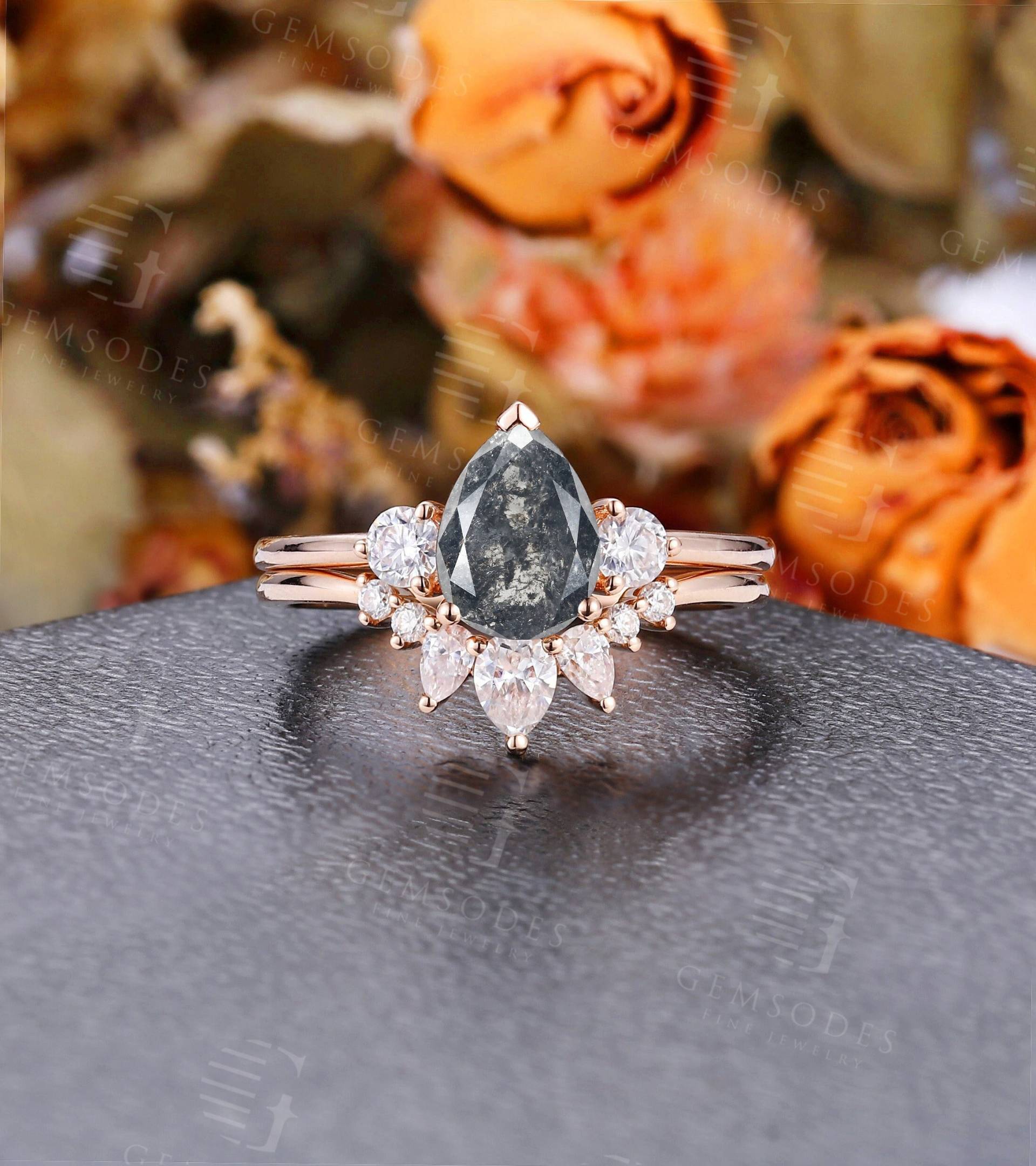 Vintage Salz Und Pfeffer Diamant Braut Set Einzigartige Rose Gold Birne Verlobungsring Art Deco Moissanite Hochzeit Ring Versprechen Jahrestag von GemsOdes