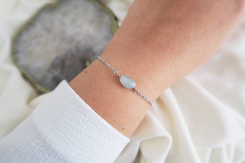 Aquamarin Armband Damen - Handgefertigt Mit Edelstein-Nugget Edelstahl in Gold Oder Silber Wunschlänge Geschenkidee von GemsandHarmony