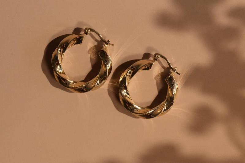 Gedrehte Creolen - 14K Gold Filled Gedrehte Creolen - 14K Gold Filled von GemsandJuniper