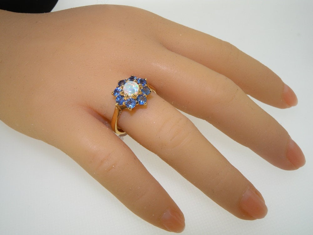 Luxus Damen Ring Solide 9 Karat | 375 Gelbgold Mit Perle Und Saphir - Verfügbare Größen 47 Bis 68 von GemsofLondon