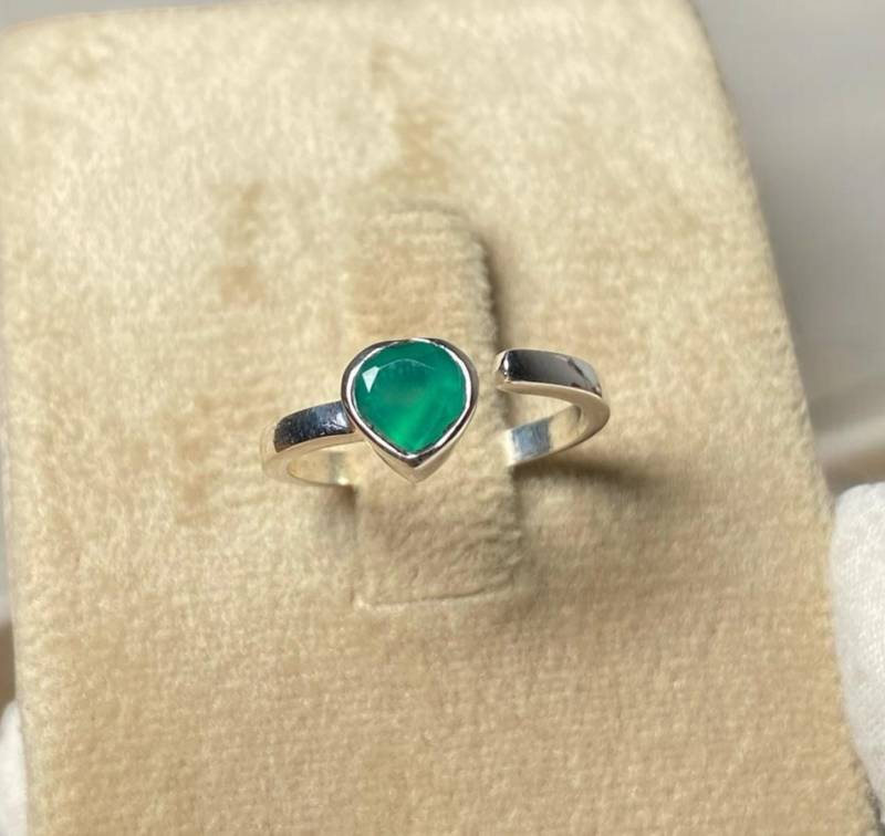 Herz-Form-Ring Verstellbarer Ring Grün Onyx Solitär Einzigartiges Herz Freundschaftsring Versprechensring Hochzeitsgeschenk Für Sie von Gemsstudiobysunvesta