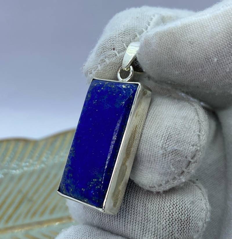 Lapislazuli Anhänger Bar Halskette Blauer Lapis Jeden Tag Blaue Handgemachter Rechteck Geschenk Für Sie von Gemsstudiobysunvesta