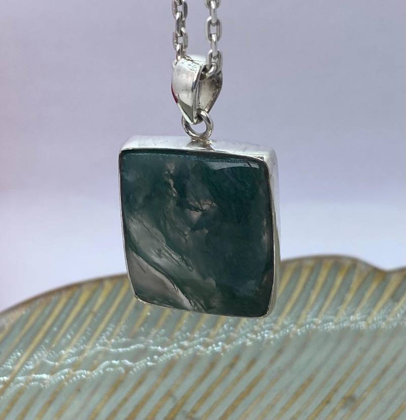 Natürliche Moos Achat Anhänger Sterling Silber Perfekte Geschenk Für Sie Grüner Schmuck Statement Halskette Rechteck Moosachat Natürliche Moos Achat Anhänger Sterling Silber Perfekte Geschenk Für Sie Grüner Schmuck Statement Halskette Rechteck Moosachat von Gemsstudiobysunvesta