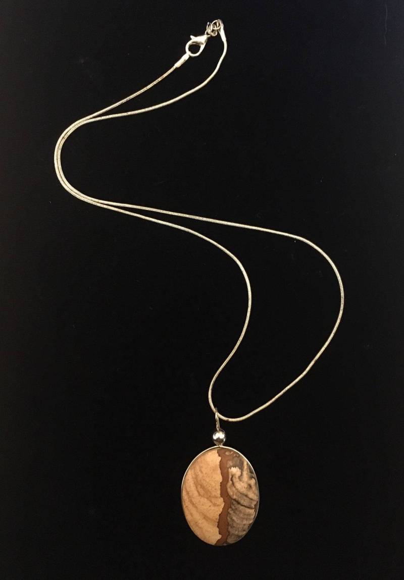 Ying-Yang Doppel-Doppelseitig Halskette Seltene Sanoran Picture Jasper Gepaart Mit Achatisierter Ying-Yang Doppel-Doppelseitig Halskette Seltene Sanoran Picture Jasper Gepaart Mit Achatisierter von GemstoneCreationsND