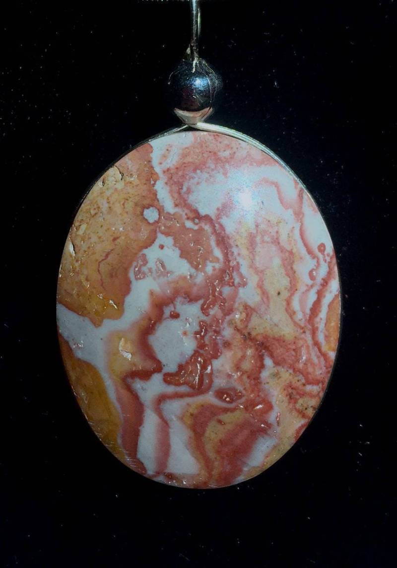 Ying-Yang Double Sided Halskette Domolite Gepaart Mit Plume Achat Ying-Yang Double Sided Halskette Domolite Gepaart Mit Plume Achat von GemstoneCreationsND
