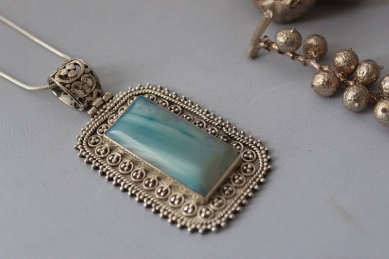 Classy Blau Spitze Achat Anhänger Set in Sterling Silber von GemtasticUK