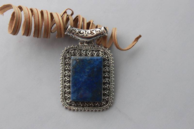 Komplizierte Lapis Lazuli Anhänger Set in Sterling Silber von GemtasticUK