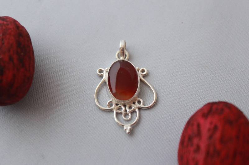 Rote Onyx Anhänger Set in Sterling Silber von GemtasticUK