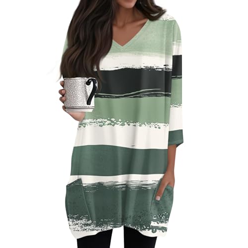 Damen Longshirt 3/4 Ärmel mit Tasche Oversized Tshirt Lang Longtops Sommer Oberteile Vintage-Druck V-Ausschnitt Longbluse Lässig für Leggings Tunika Tops,Grün,L von Generic