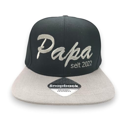 Kappe zum Vatertag Geburtsjahr der Kinder - Schirm in Kontrastfarbe - Bestickt mit Wunschtext oder Name - personalisiertes Geschenk zum Vatertag Kappe zum Vatertag Geburtsjahr der Kinder - Schirm in Kontrastfarbe - Bestickt mit Wunschtext oder Name - personalisiertes Geschenk zum Vatertag von Generisch