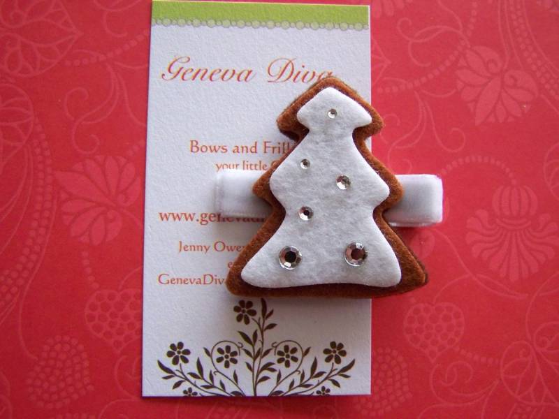 J7 - Weihnachtsplätzchen Filz Haarspange von GenevaDiva
