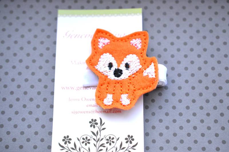 M3 - Kleiner Oranger Fuchs....handgemachte Filz-Haarspange von GenevaDiva