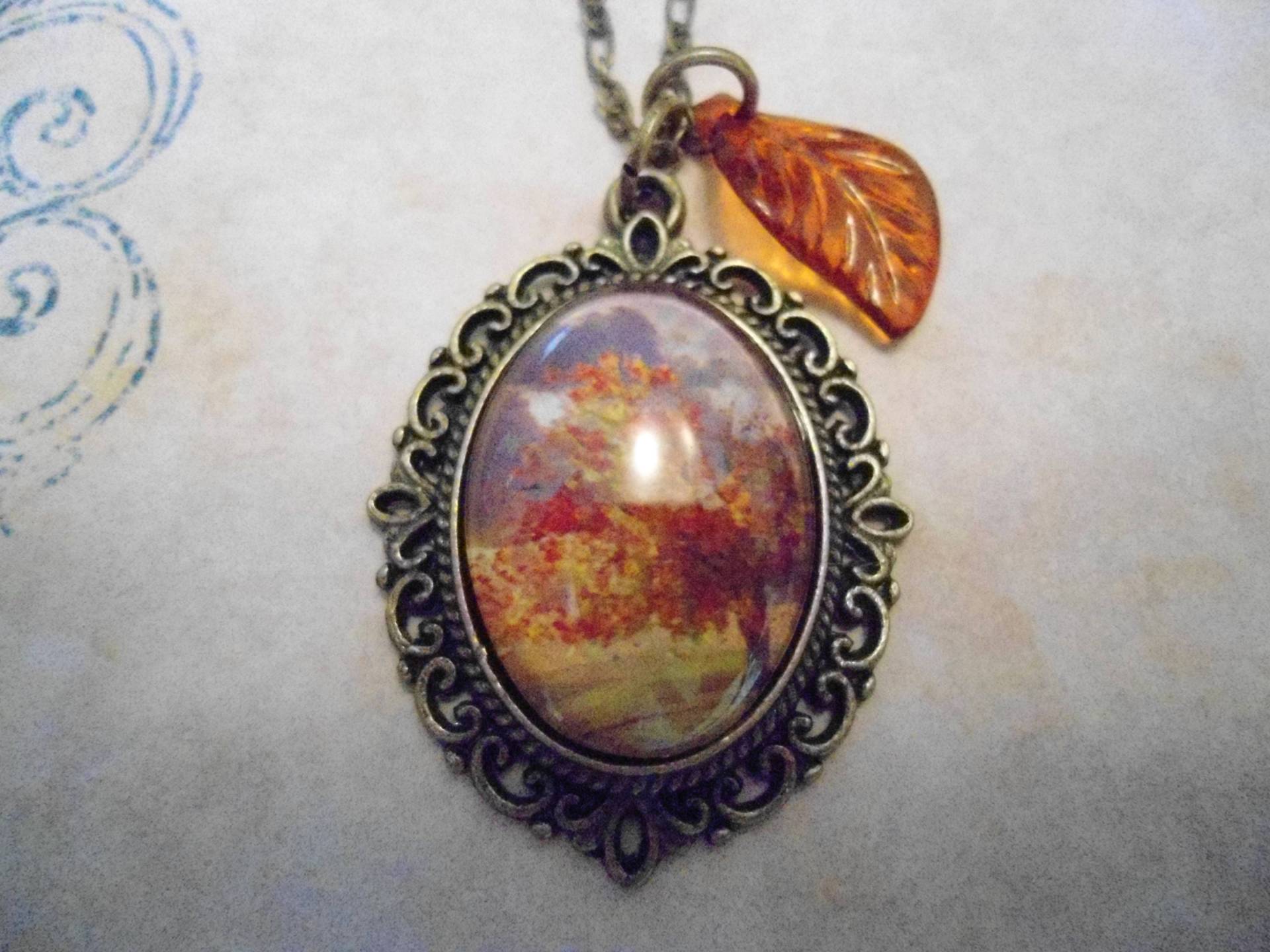 Antike Messing Glaskuppel Herbst Blätter Charme Halskette Mit Nickelfreien Und Bleifreien Metallteilen Antike Messing Glaskuppel Herbst Blätter Charme Halskette Mit Nickelfreien Und Bleifreien Metallteilen von GentleHeartJewelry