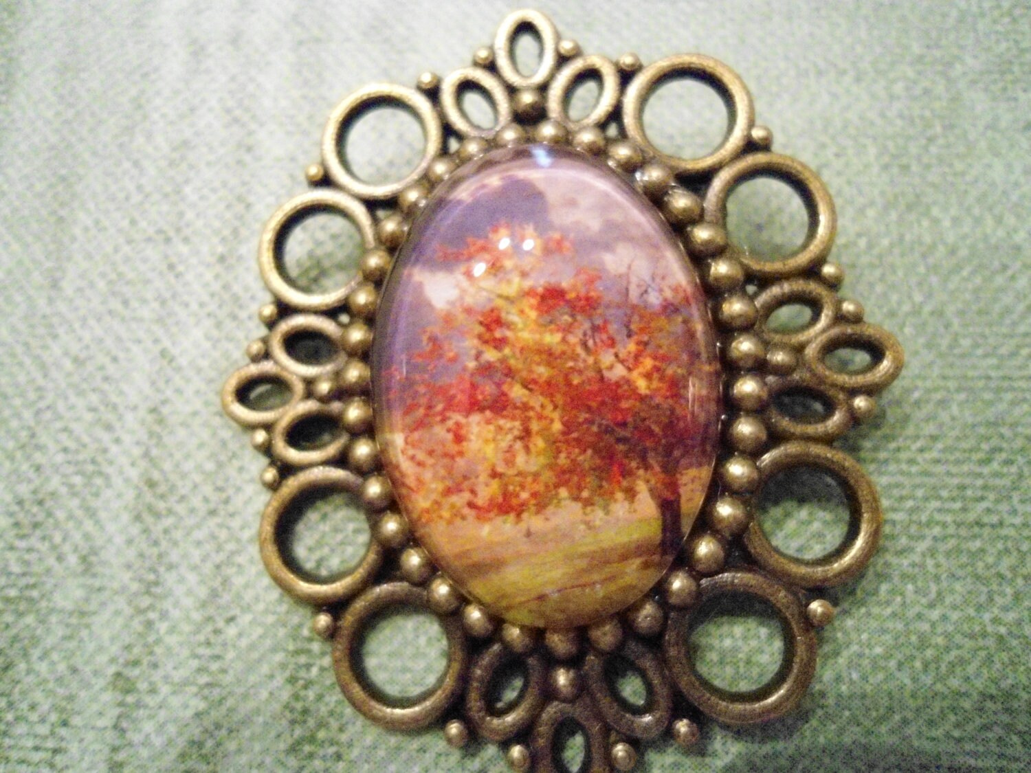 Auf Verkauf Farben Des Herbstes Nickel Freifall Glas Gewölbte Brosche Pin Auf Verkauf Farben Des Herbstes Nickel Freifall Glas Gewölbte Brosche Pin von GentleHeartJewelry